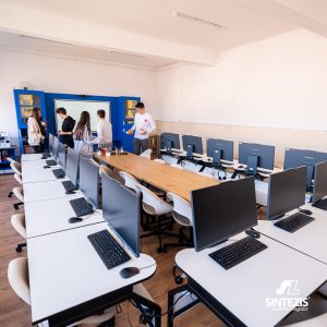 Liceu Voiculescu Smart Lab52