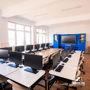 Liceu Voiculescu Smart Lab56